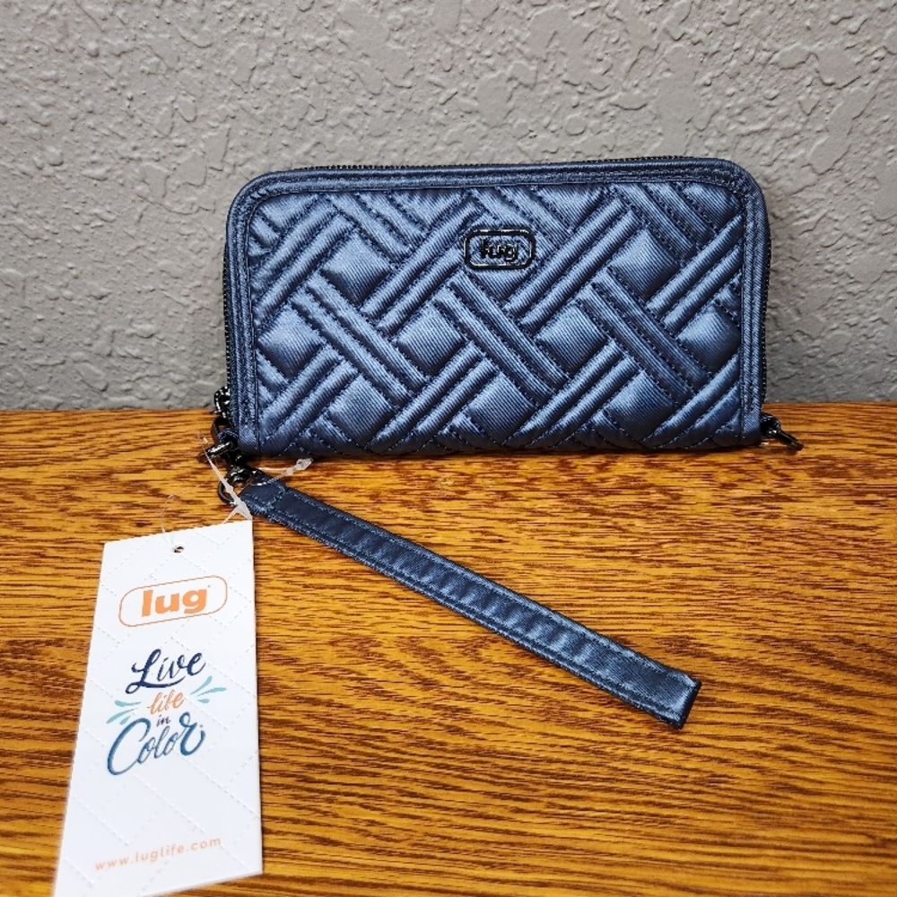 Lug Whirly Wristlet wallet